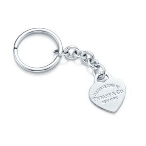 ❤️ Tiffany & Co.❤️ Return To Tiffany® Heart Tag Key Ring 🤍